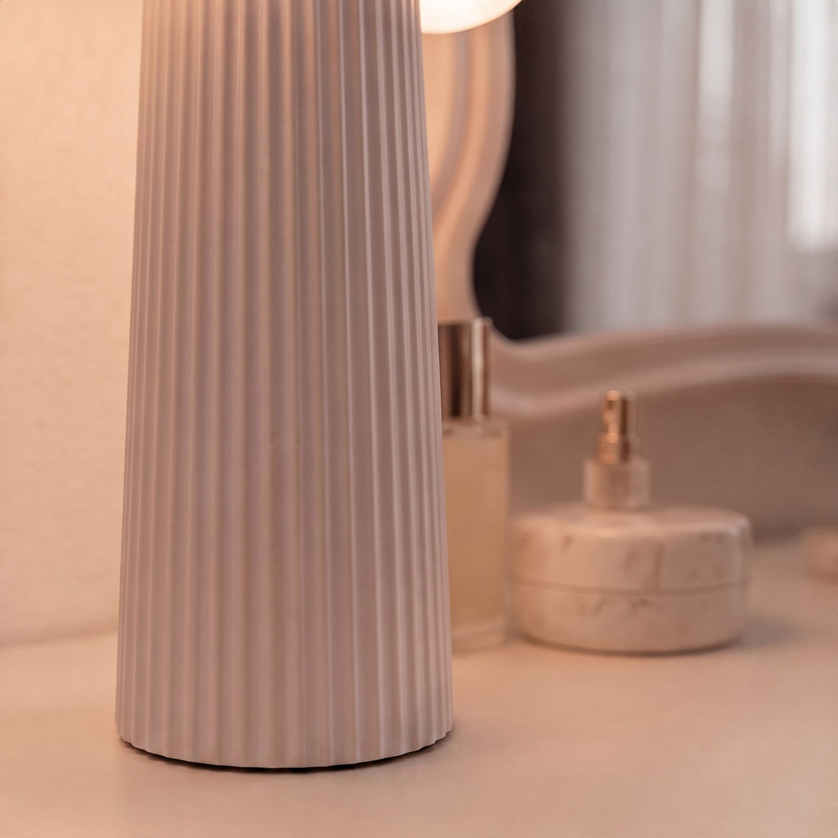 Resin Base Adjustable Height Table Lamp in Green White Latte Black or Dark Red